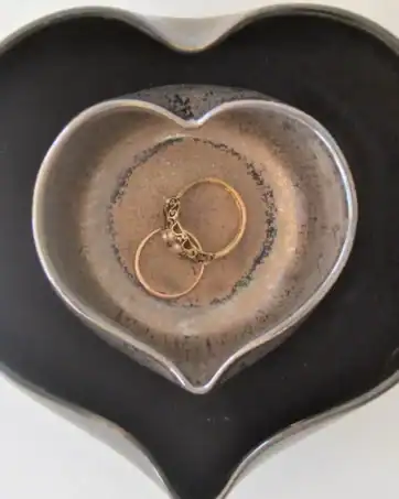 Bronze Pottery Heart Nesting Set