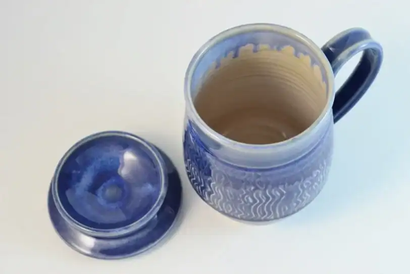 Handmade Travel Mug with Tea Strainer - Image 3