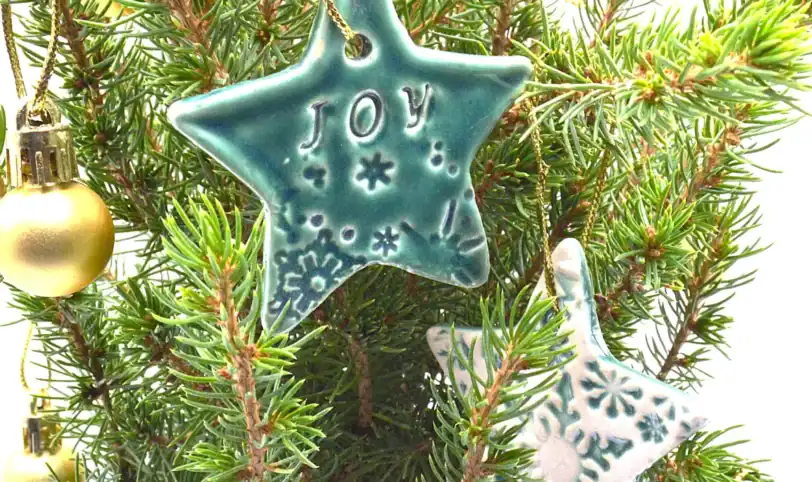 Set of 3 Ceramic Star Holiday Ornaments & Gift Tags - Image 9