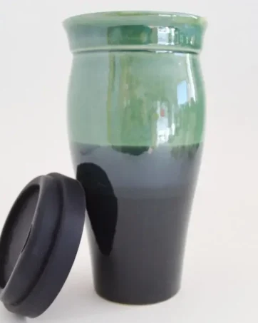 Smooth Glazed 24 oz Travel Coffee Mug - Green and Black
