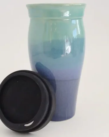 Smooth Glazed 24 oz Travel Coffee Mug - Green and Blue