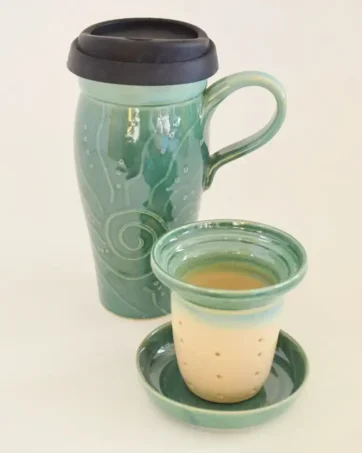 Set of Large Travel Mug with Handle and Infuser 24 oz