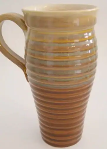 Handcrafted Ribbed Ceramic Travel Mug 24 oz - Brown and Cream